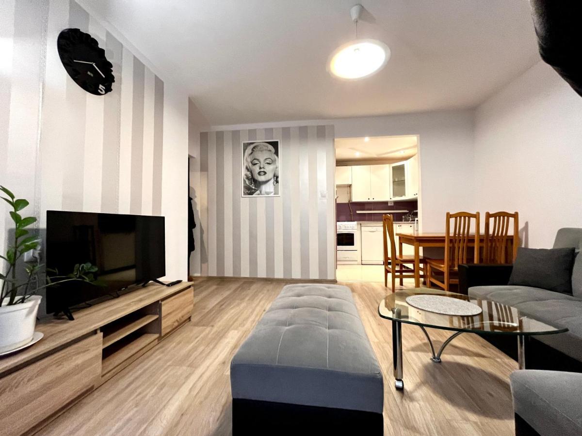 Charmig Apartment クラクフ エクステリア 写真